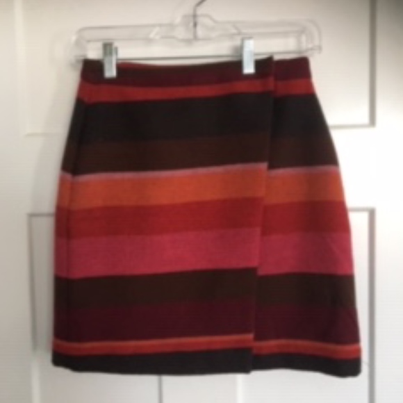 Ann Taylor Loft Wrap skirt - Picture 1 of 2